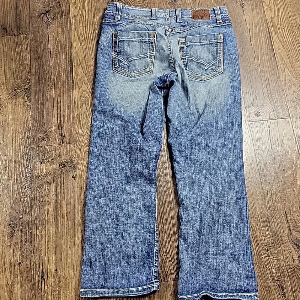 BKE Jeans Womens 27 Cropped Distressed Embroidered Rhinestone Harper Embroidered
